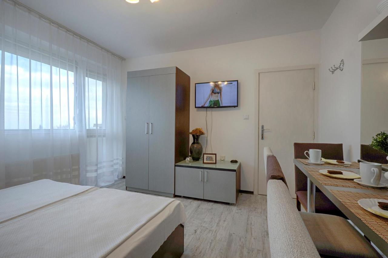 Kabakum Apartments Alen Mak โกลเดน แซนส์ ภายนอก รูปภาพ