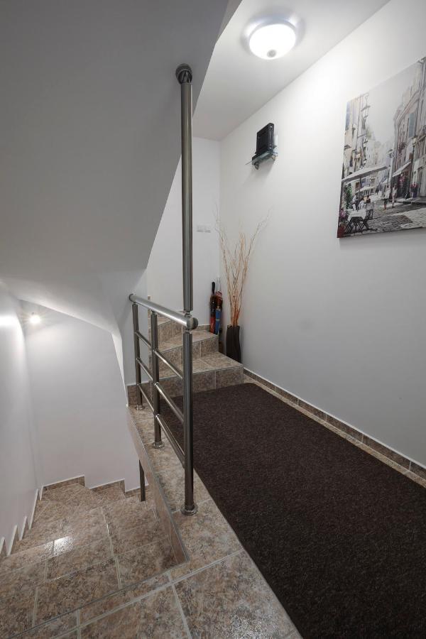 Kabakum Apartments Alen Mak โกลเดน แซนส์ ภายนอก รูปภาพ